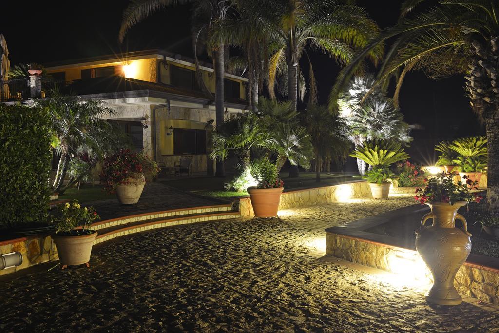 Ferienwohnung Complesso Turistico Ricettivo L'Oasi Del Golfo Di Salerno Battipaglia Exterior foto