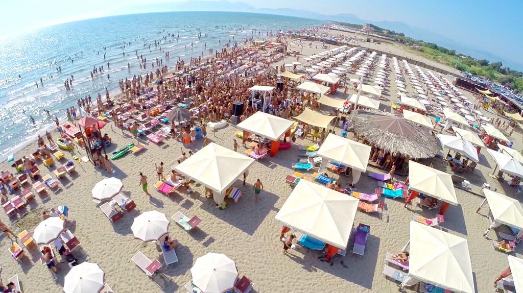 Ferienwohnung Complesso Turistico Ricettivo L'Oasi Del Golfo Di Salerno Battipaglia Exterior foto